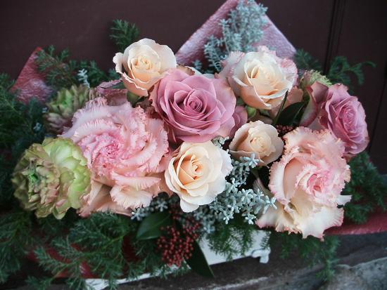 トルコキキョウのアレンジメント【シック・大人色 】