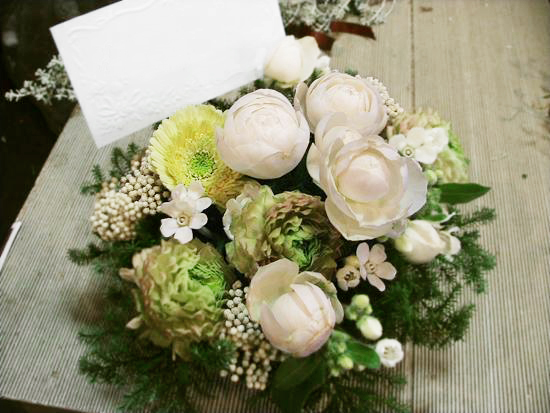 トルコキキョウのお供えアレンジ【法事花】