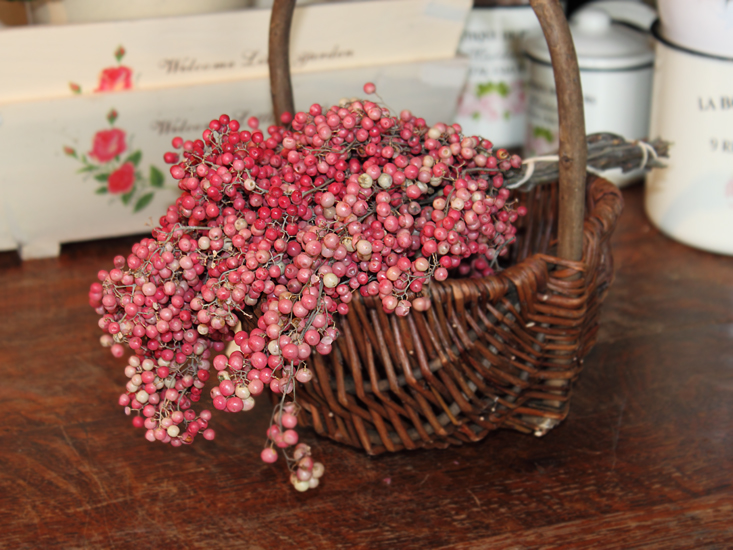 ペッパーベリーのドライフラワーブーケ【ピンク】